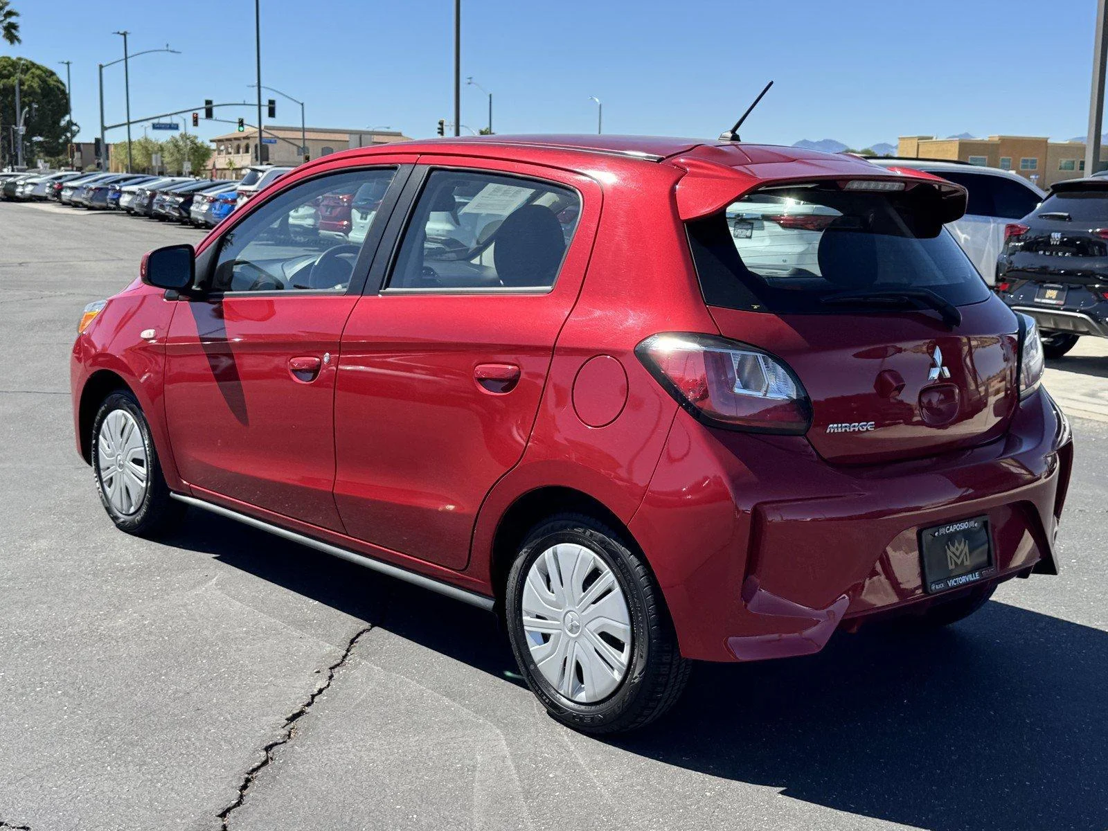 Used 2024  Mitsubishi ES image 4