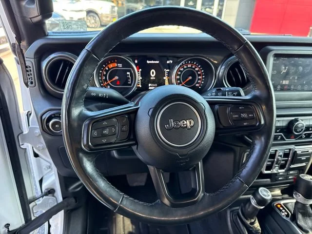 Used 2020 Bright White Clearcoat Jeep Unlimited Sport Altitude image 18