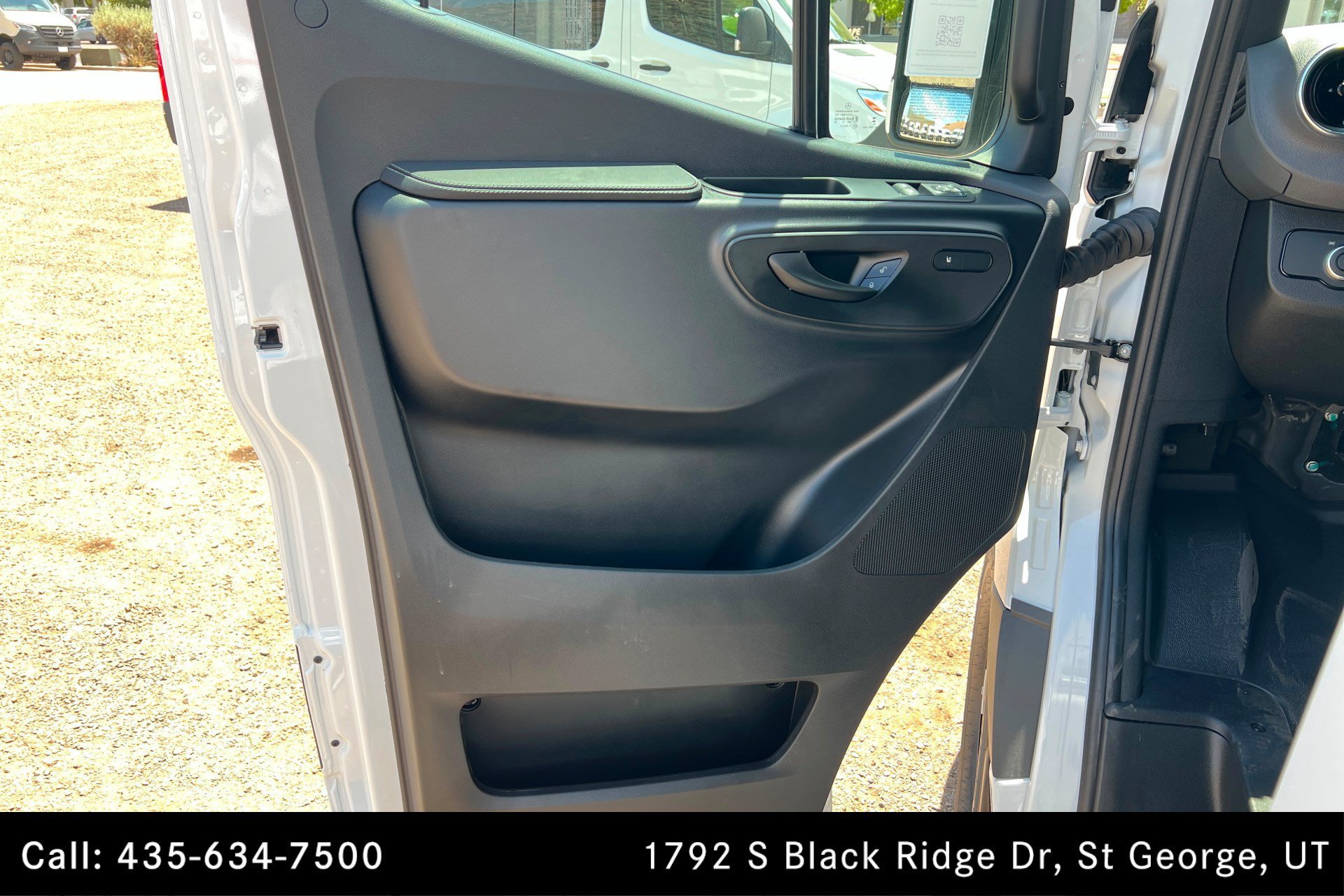 Used 2026 Arctic White Mercedes-Benz  image 12