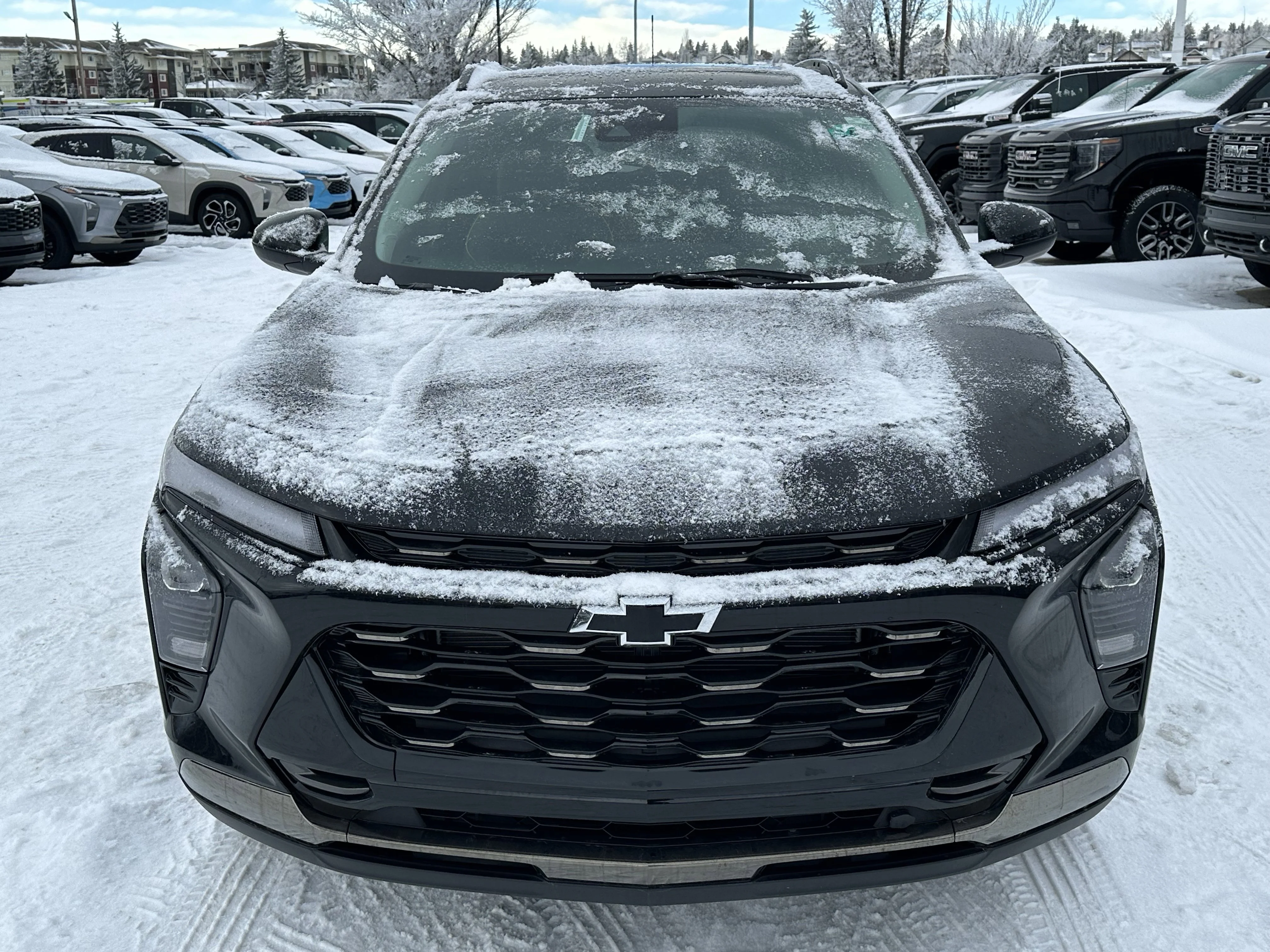 New 2026 Mosaic Black Metallic Chevrolet ACTIV image 4