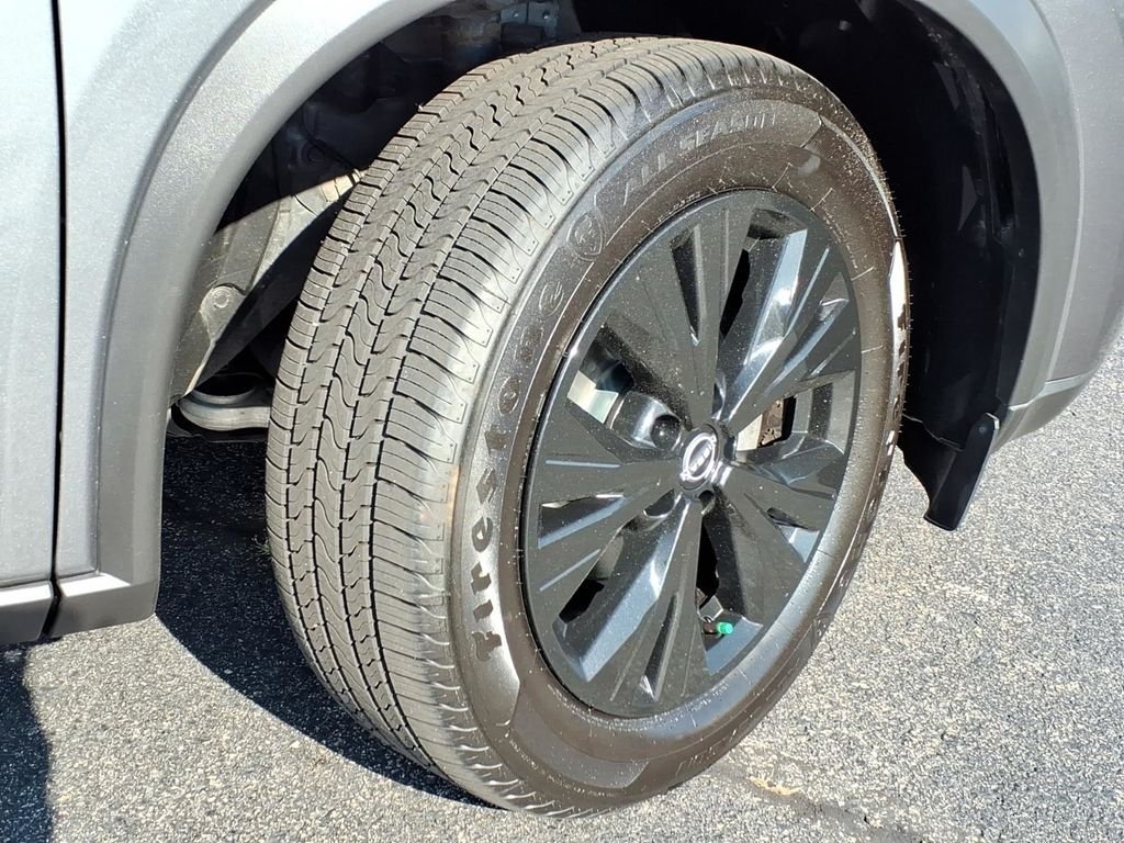 Used 2023 Gun Metallic Nissan SV image 25