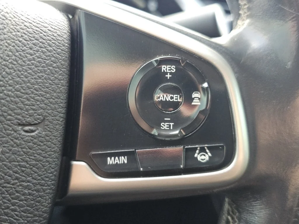 Used 2019 Platinum White Pearl Honda EX image 16