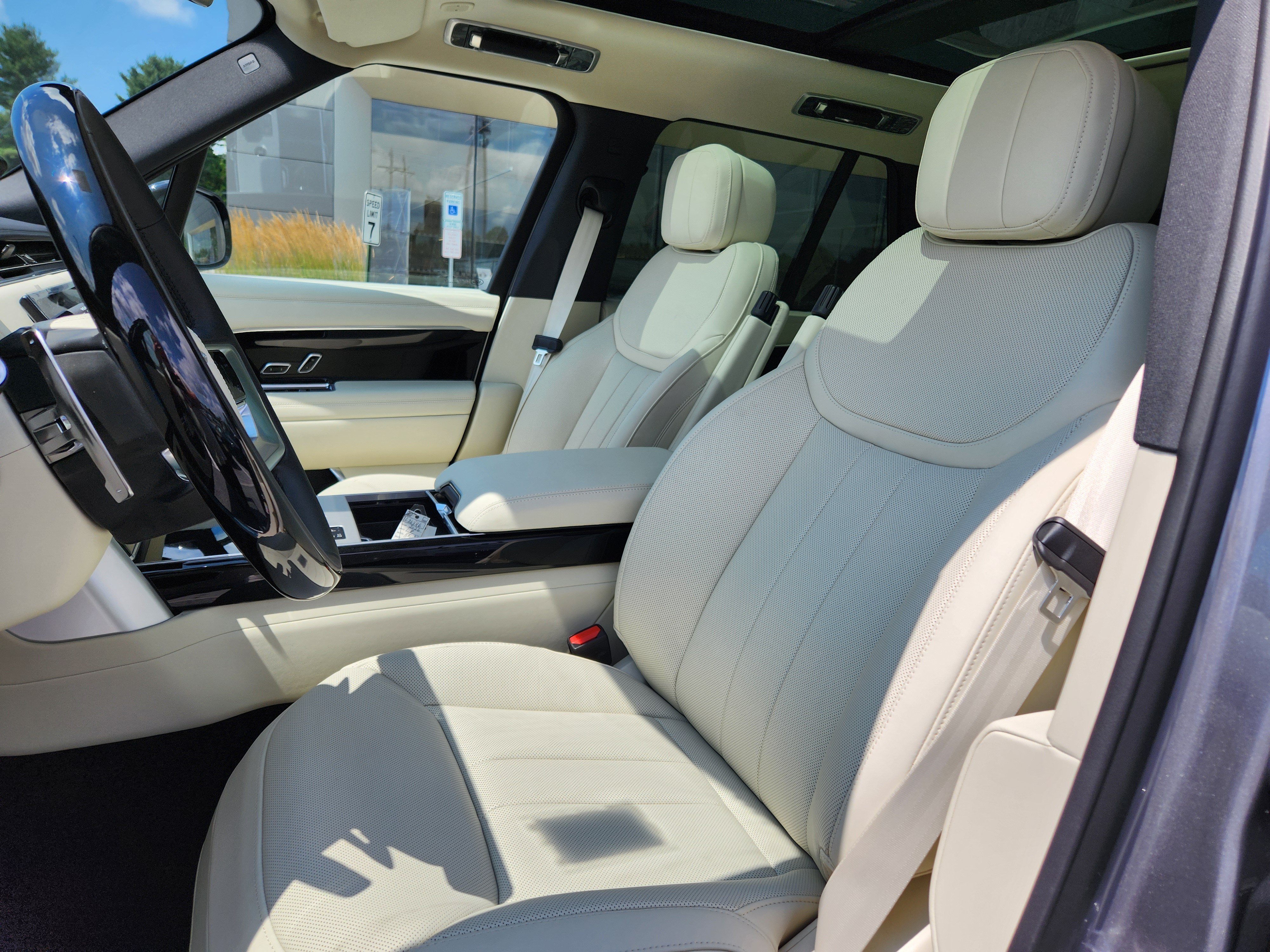 New 2026 Eiger Grey LAND ROVER SE image 8