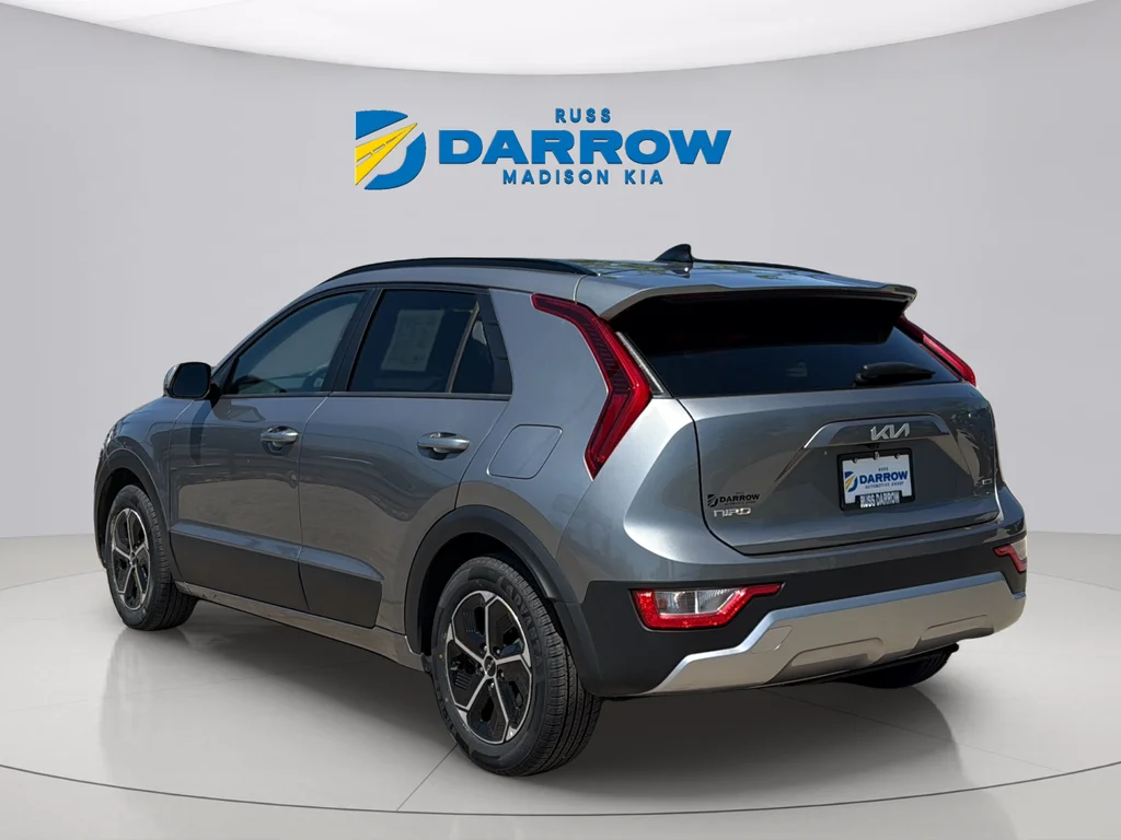 Used 2025 Steel Gray Kia LX image 3