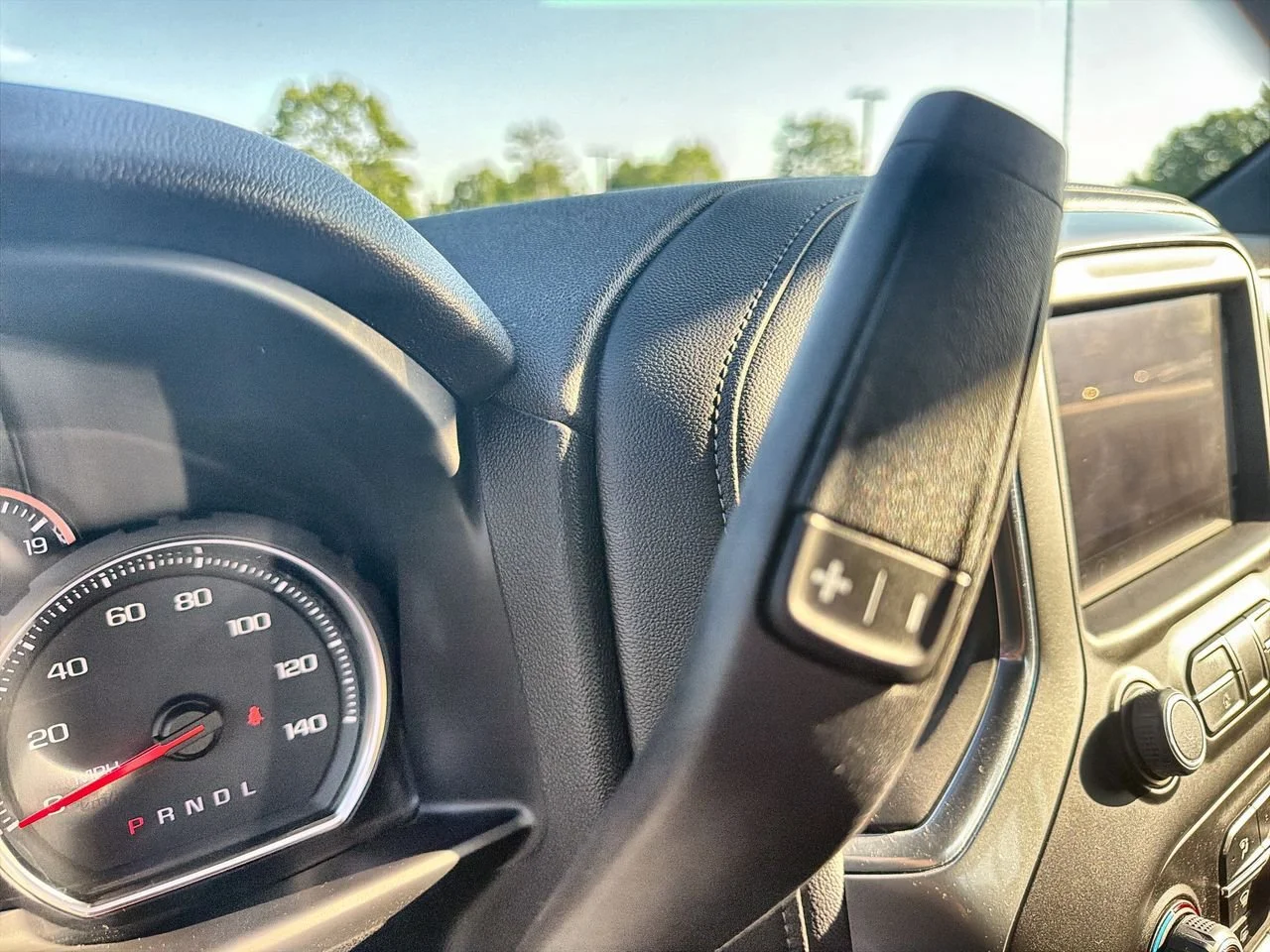 Used 2019 BLACK Chevrolet LT image 14