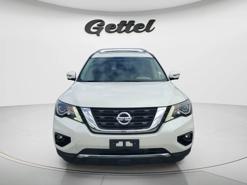 Used 2019 White Nissan Platinum image 8