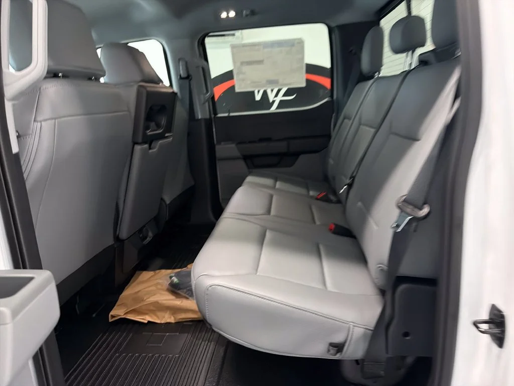 New 2027 Oxford White Ford F-350® XL image 14