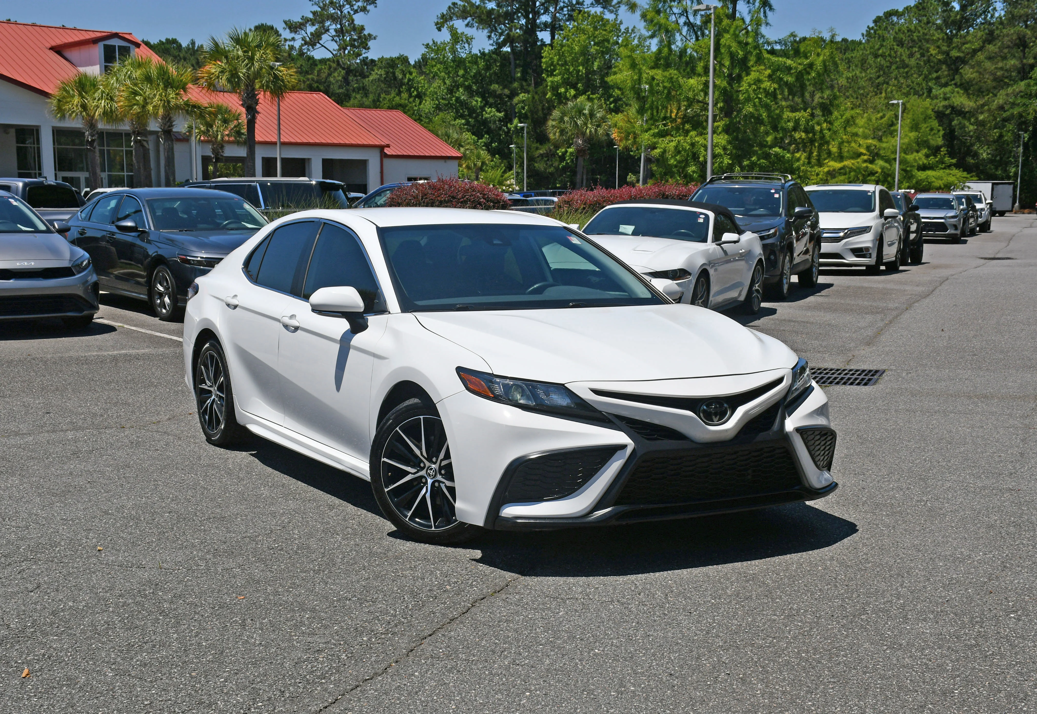 Used 2023 White Toyota SE image 6