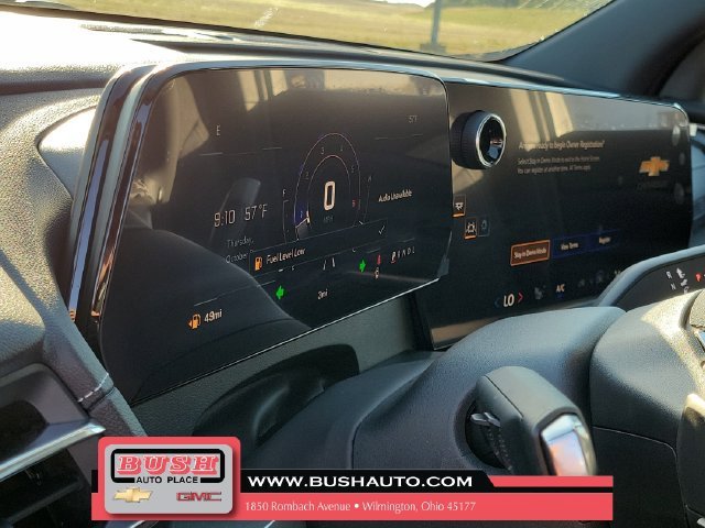 New 2027 Mosaic Black Metallic Chevrolet LT image 20
