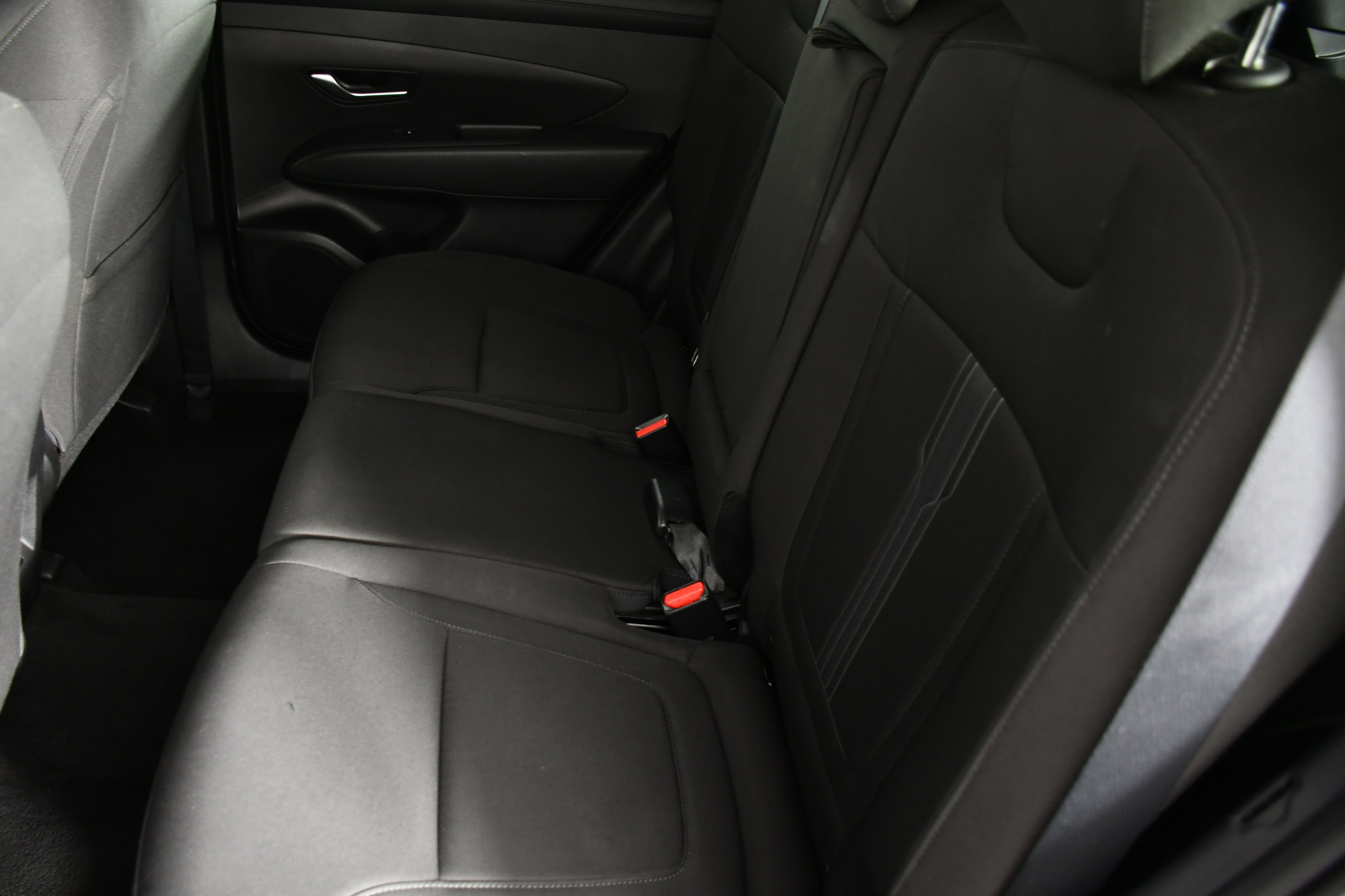 Used 2025 Shimmering Silver Hyundai SEL image 48