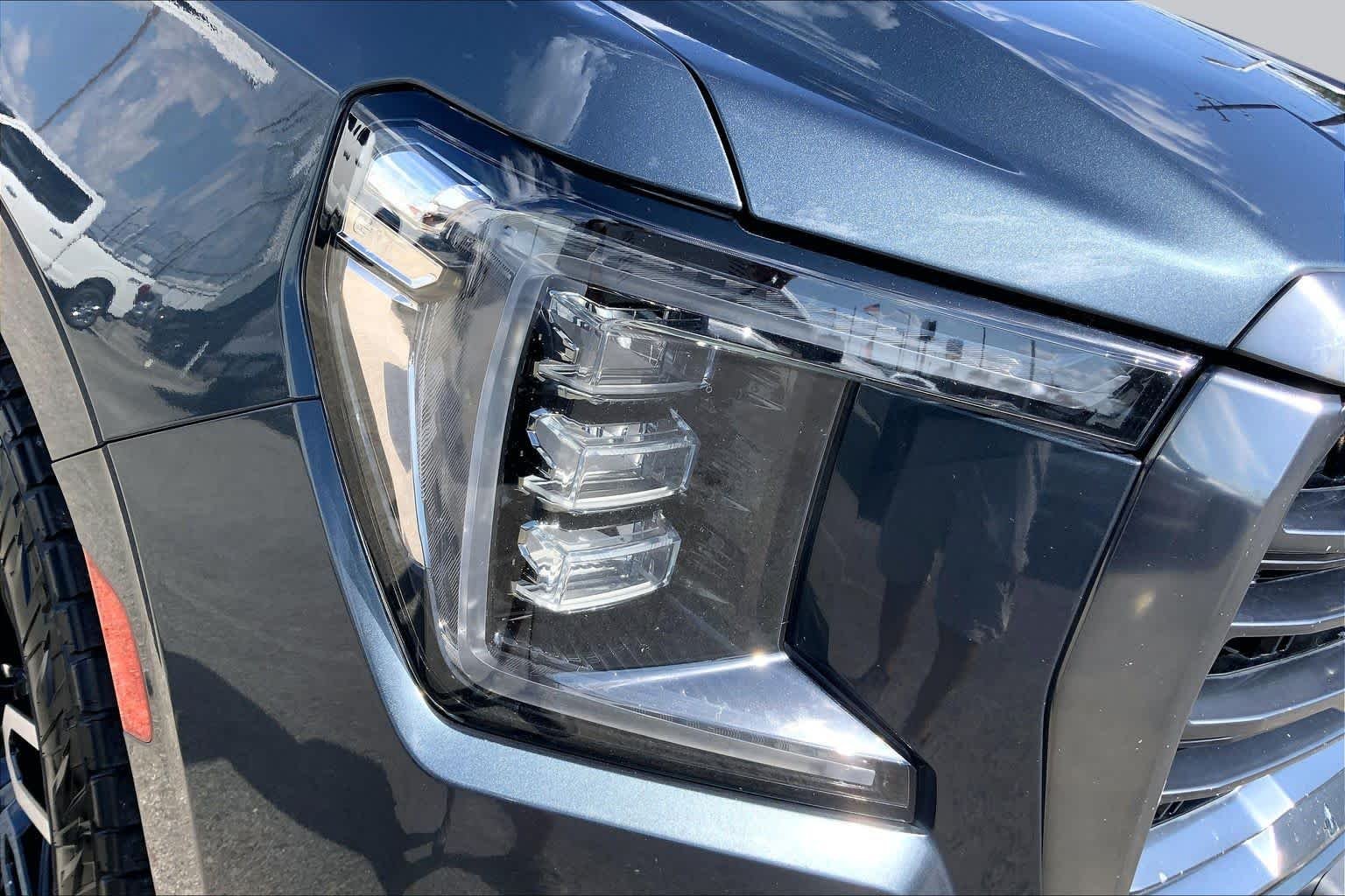 Used 2021 Dark Sky Metallic GMC AT4 image 53