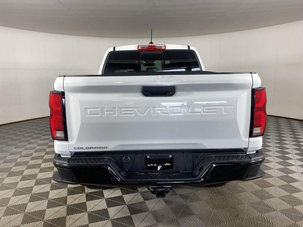 Used 2026 Summit White Chevrolet Z71 image 6