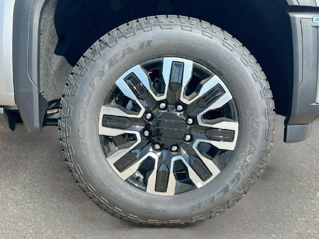 2026 GMC Sierra 2500HD Denali Ultimate - Photo 19