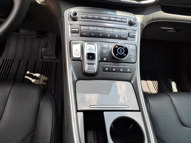 Used 2022 Quartz White Hyundai Calligraphy image 14