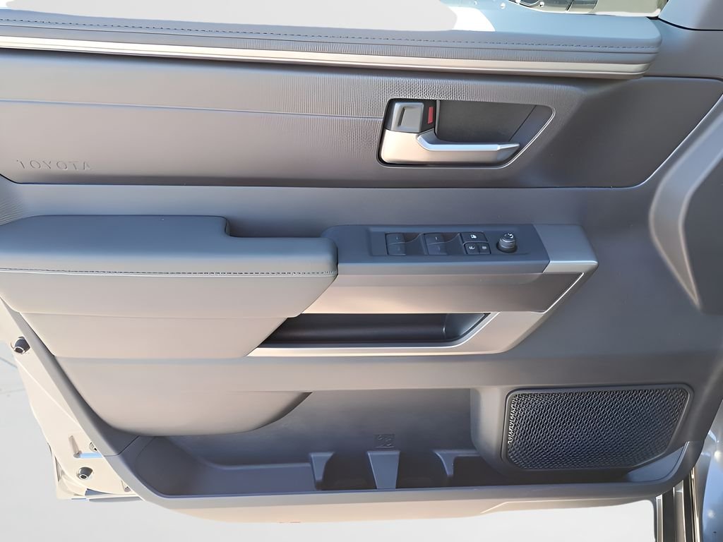 2026 Toyota Tundra SR5 - Photo 13