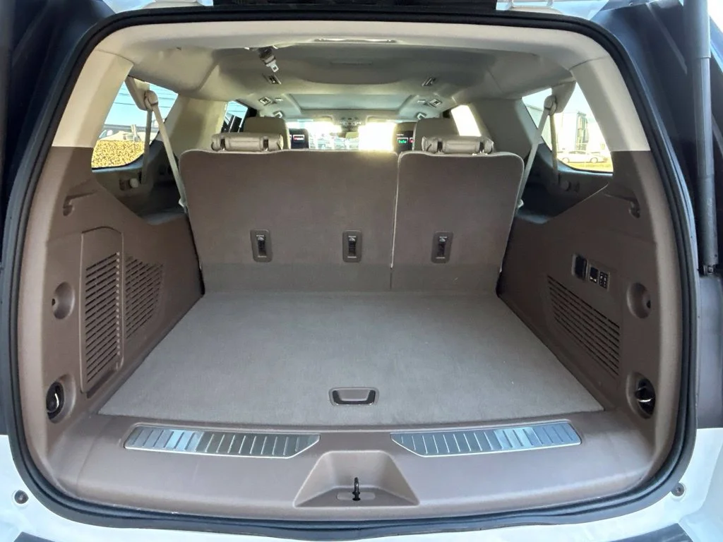 Used 2024 White GMC Denali image 69