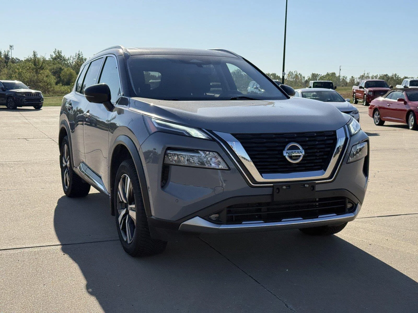 Certified 2021 Nissan Rogue Platinum with VIN JN8AT3DD2MW319840 for sale in Kansas City