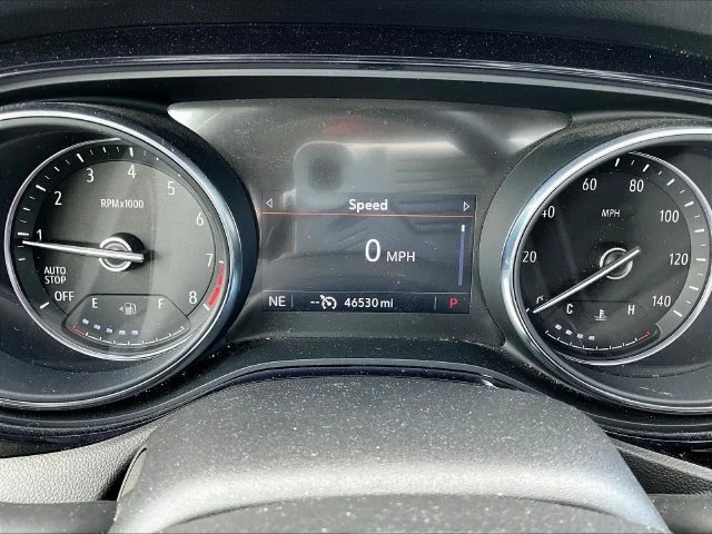 Used 2022 Black Buick Essence image 8