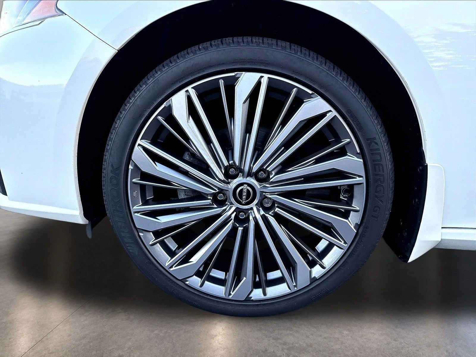 Certified Used 2024 Pearl White Nissan 2.5 SL image 37