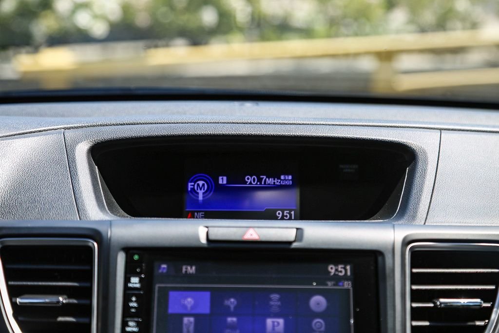 Used 2015 Urban Titanium Metallic Honda EX-L image 16