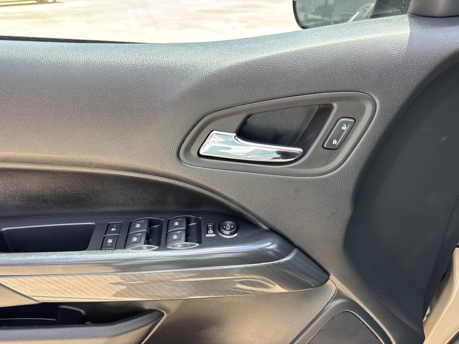 Used 2022 Desert Sand Metallic GMC 4WD AT4 w/Cloth image 19