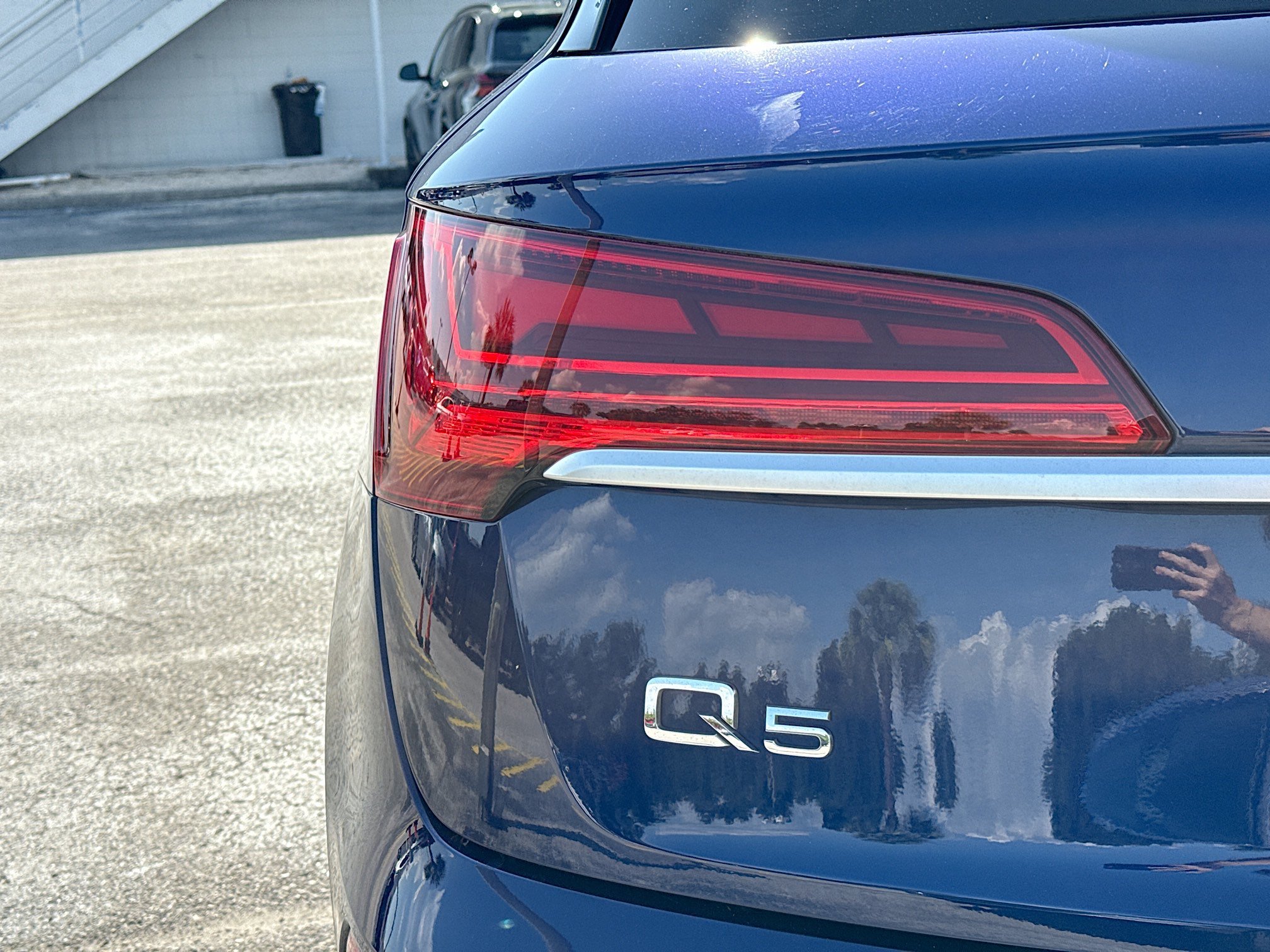 Used 2021 Navarra Blue Metallic Audi Premium Plus image 10