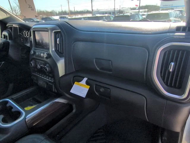 Used 2021 Silver Ice Metallic Chevrolet LT Trail Boss image 31