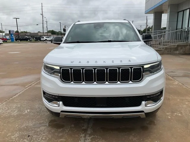 Used 2023 White Jeep Series III image 41