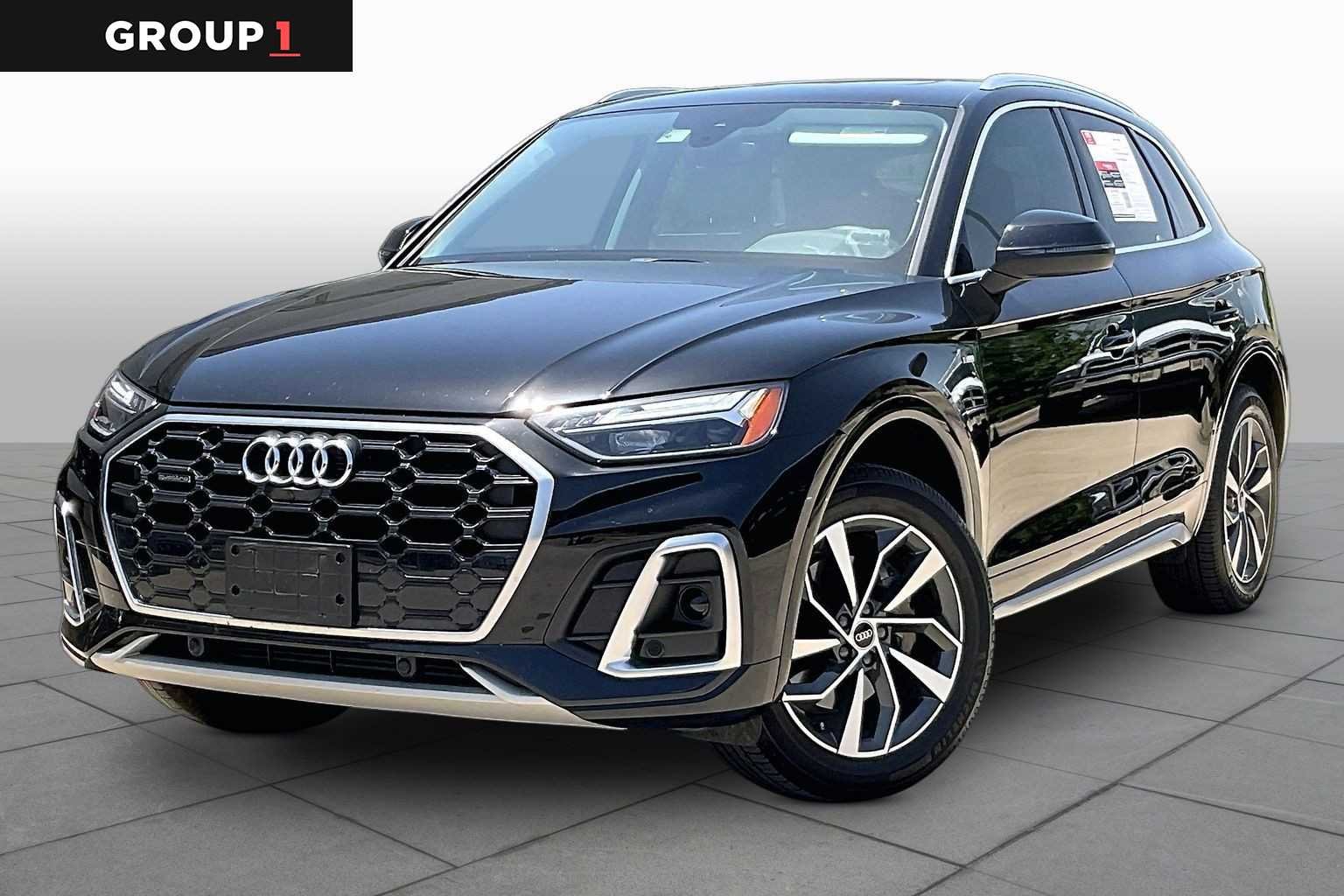 2022 Audi Q5 S line Premium Plus