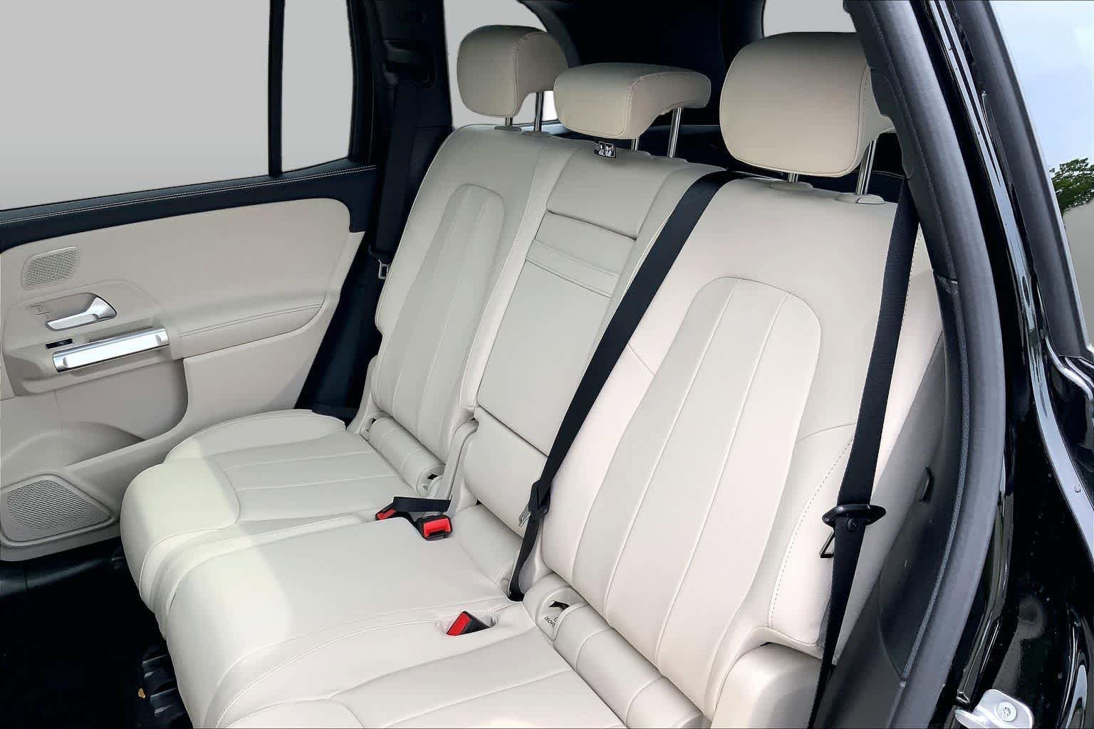 New 2026 Night Black Mercedes-Benz GLB 250 image 13