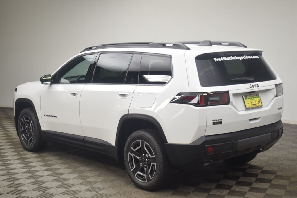 New 2026 Bright White Clear-Coat Exterior Paint Jeep Limited image 12
