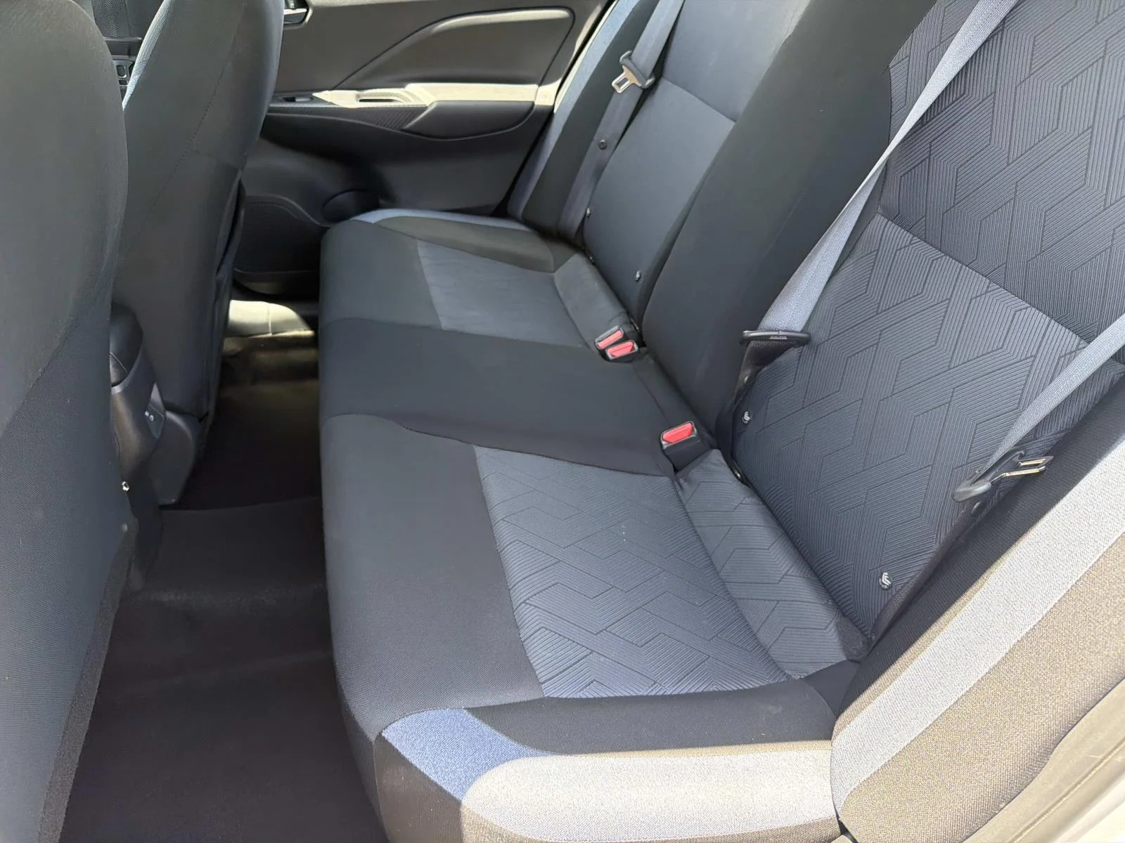 Used 2024 BRILLIANT SILVE Nissan SV CVT image 18