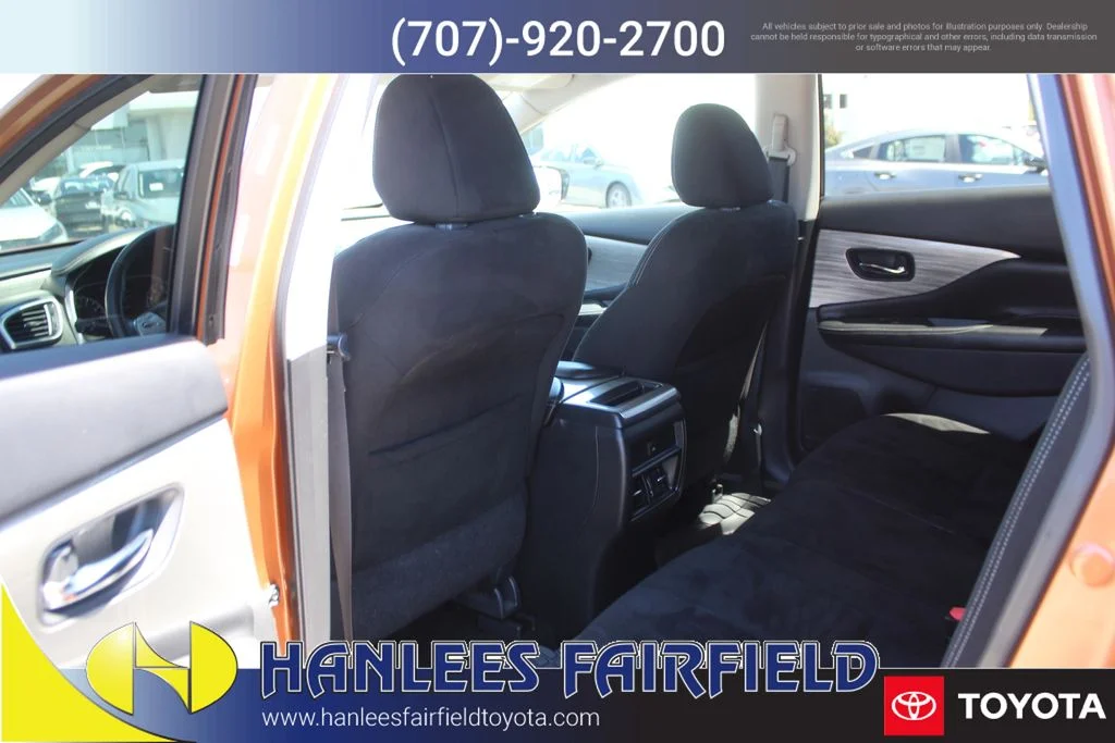 Used 2015 Orange Nissan SV image 15