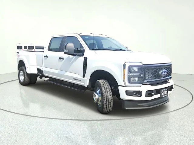 New 2026 Oxford White Ford F-350® XL image 8