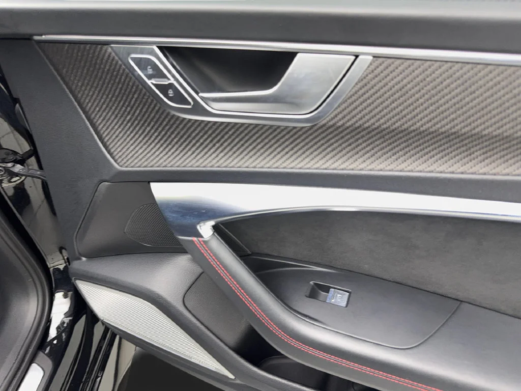 Used 2022  Audi 4.2 image 49