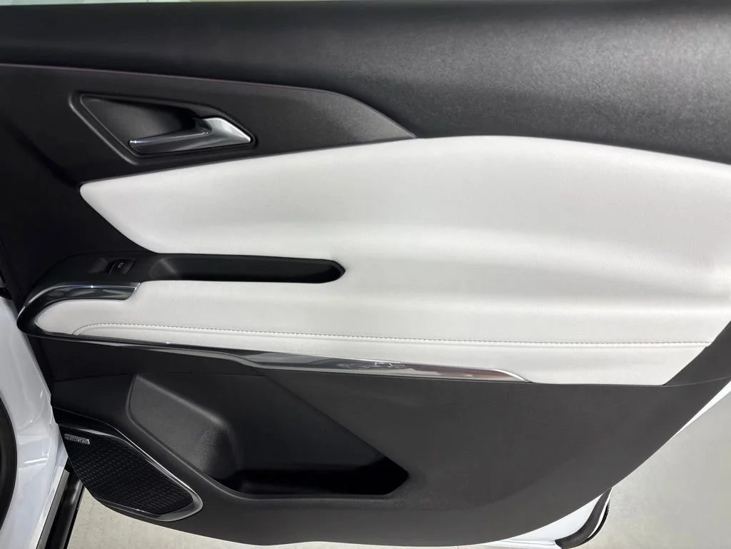 2026 Chevrolet Traverse High Country - Photo 25