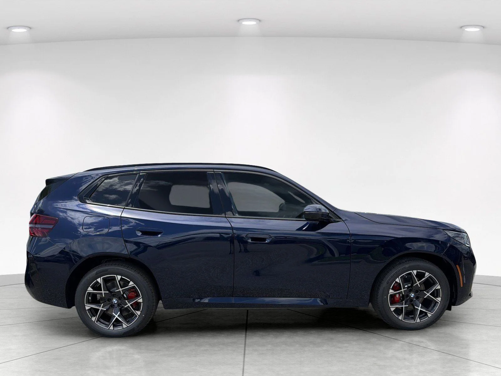 New 2026 Tanzanite Blue II Metallic BMW 30 xDrive image 3