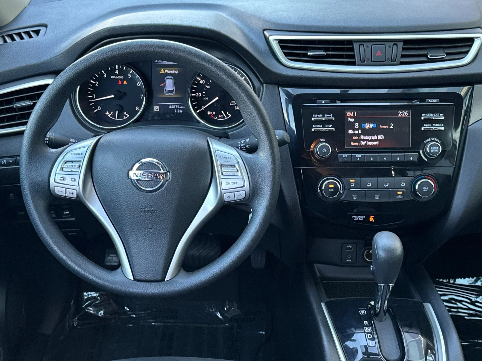 Used 2016 Glacier White Nissan S image 13