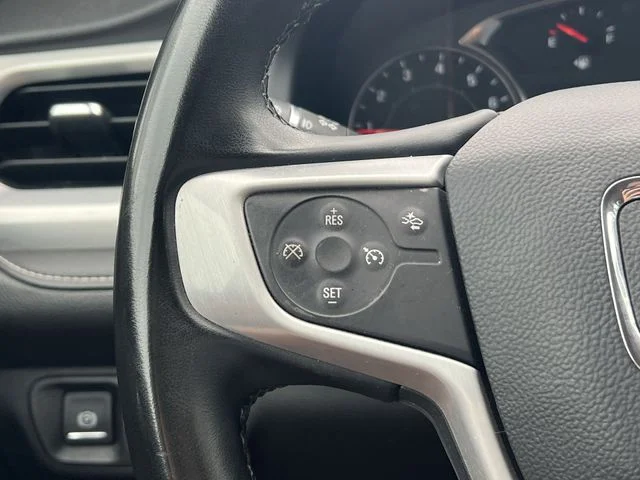 Used 2023 Silver GMC SLT image 28