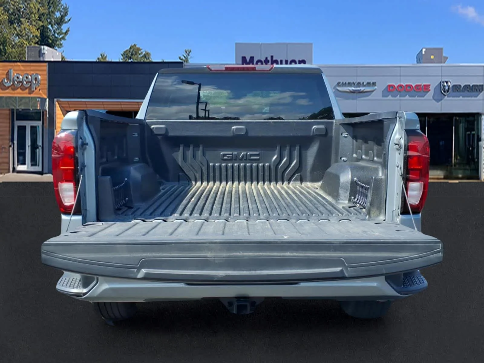Used 2024 Sterling Metallic GMC Elevation image 6