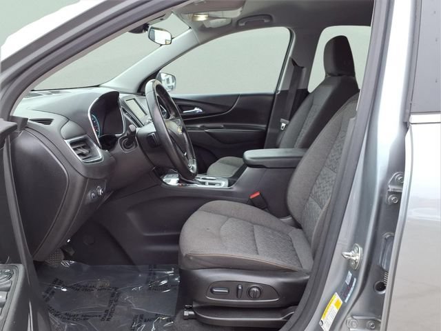 Used 2024 Sterling Gray Metallic Chevrolet LT image 18