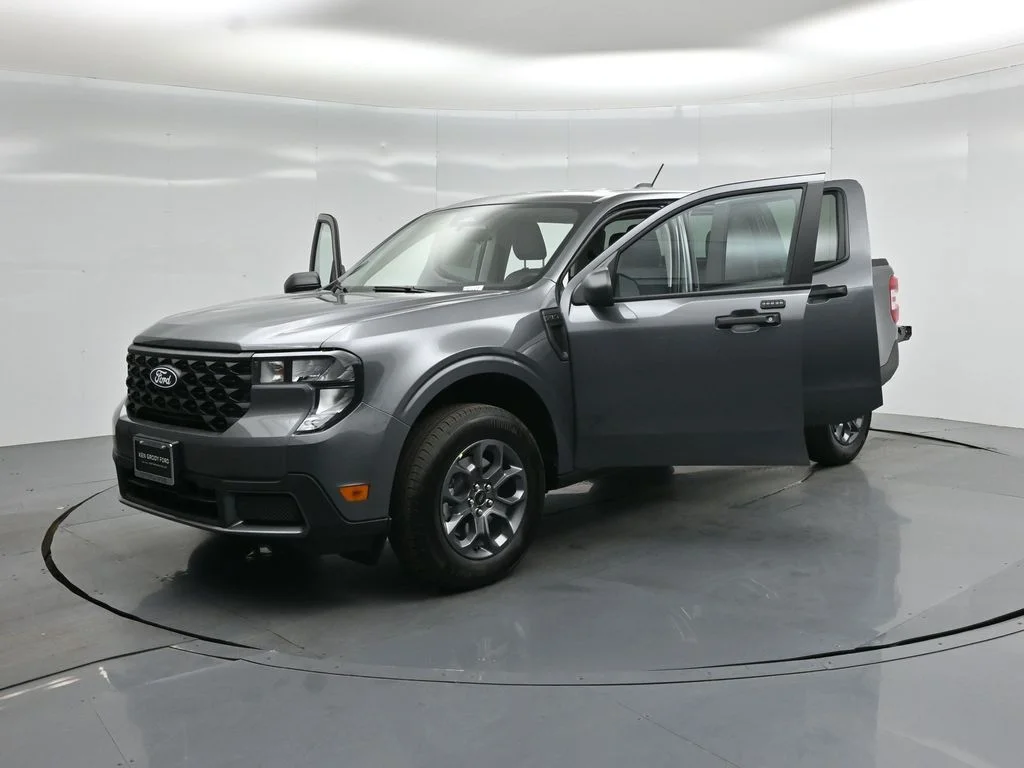 New 2026 Carbonized Gray Metallic Ford XLT image 25