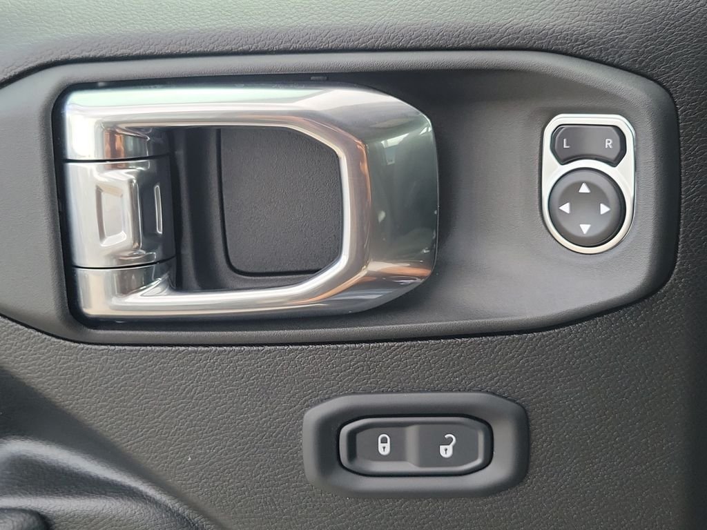 2025 Jeep Wrangler 4-Door Sport S - Photo 34