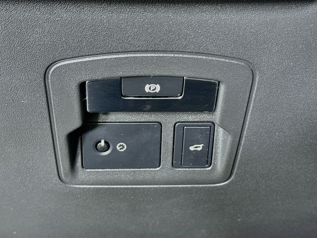Used 2018 Corris Gray Land Rover First Edition image 11