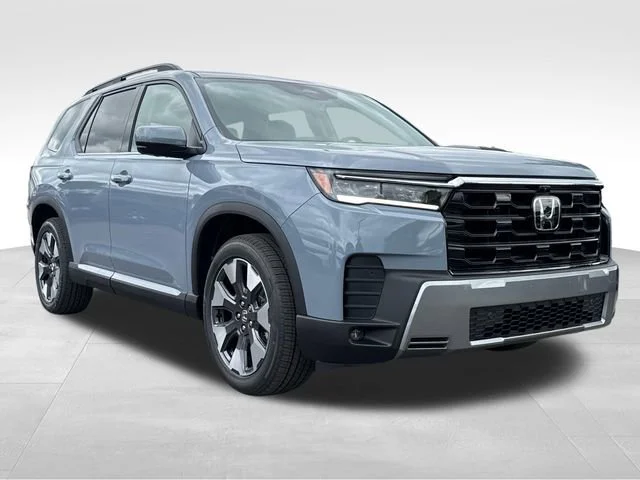 2026 Honda Pilot Touring AWD's photo