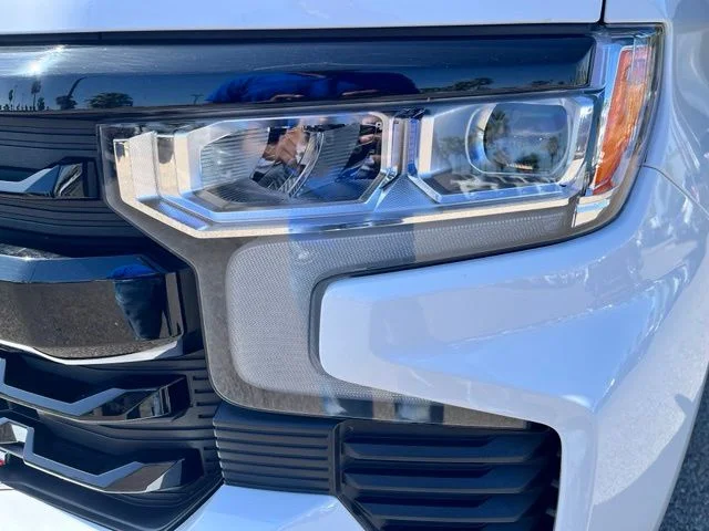 Used 2025 White Chevrolet LT Trail Boss image 4