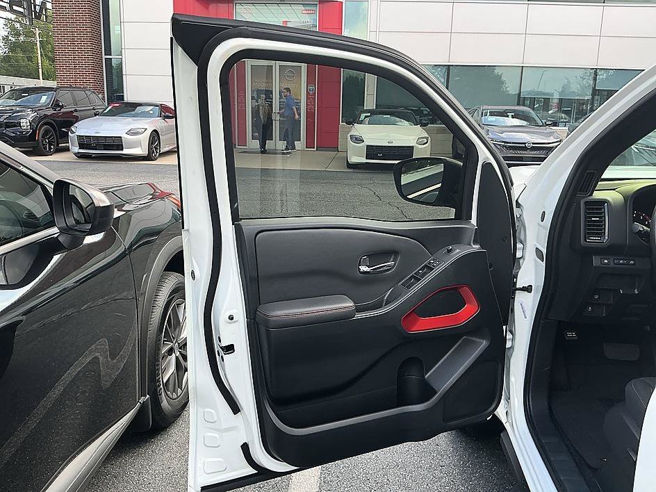 Used 2023 Glacier White Nissan PRO-X image 12