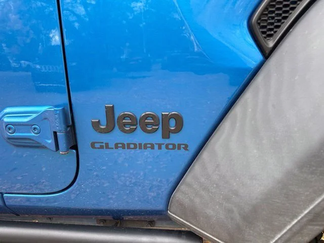 Certified Used 2020 Hydro Blue Pearlcoat Jeep Sport S image 6