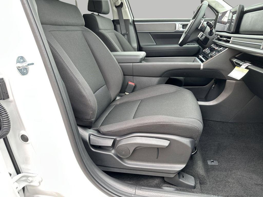 New 2026 Serenity White Hyundai SE image 26
