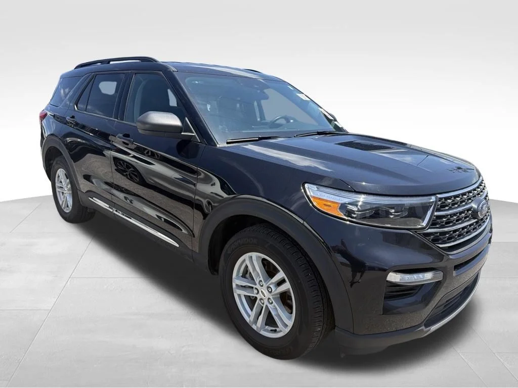 Used 2024 Black Ford XLT image 12